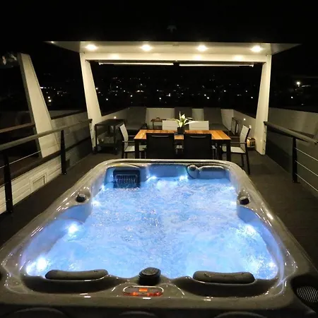 Casa vacanze Floating House Maui Portorose