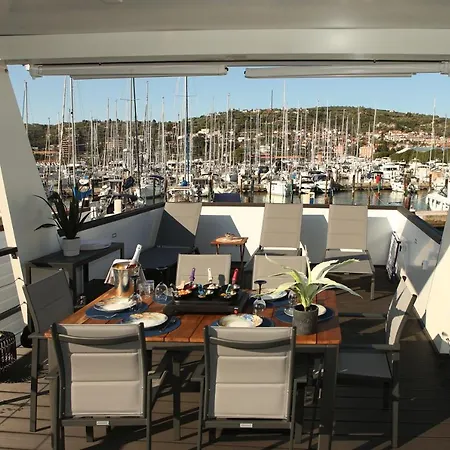 Floating House Maui * Порторож