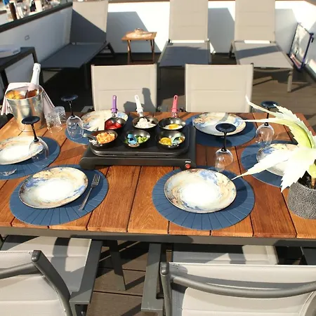 Floating House Maui *