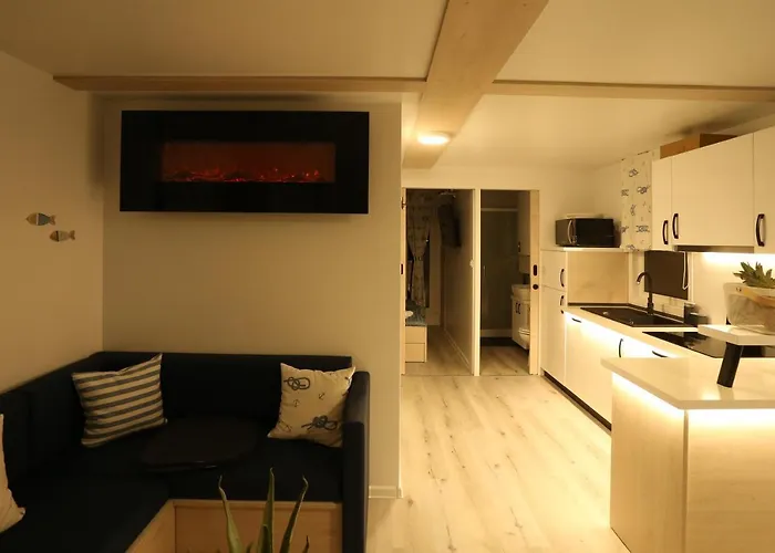 Floating House Maui * ポルトローシュ