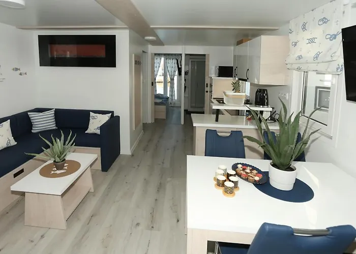 Floating House Maui Portorož