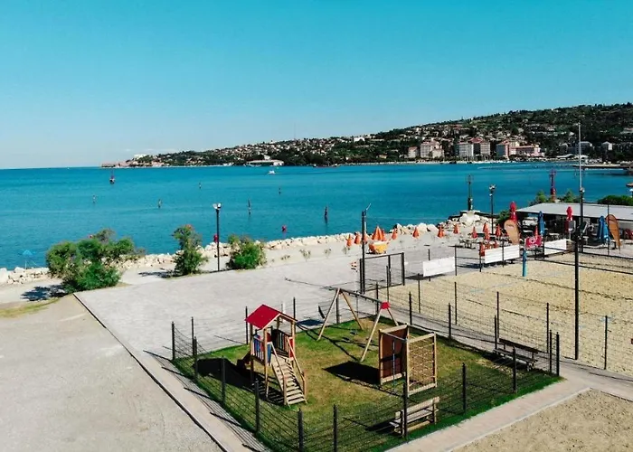 別荘 Floating House Maui