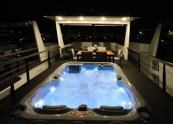 Casa de Férias Floating House Maui Portorož