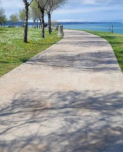 Floating House Maui *