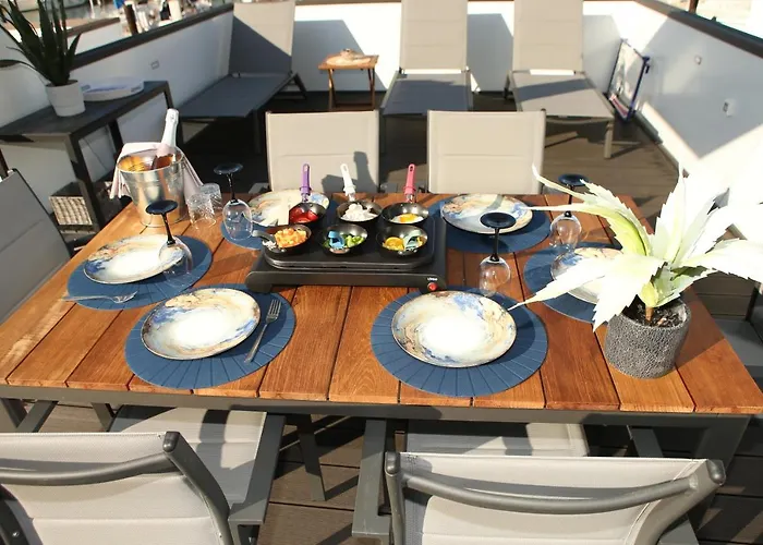 Floating House Maui *